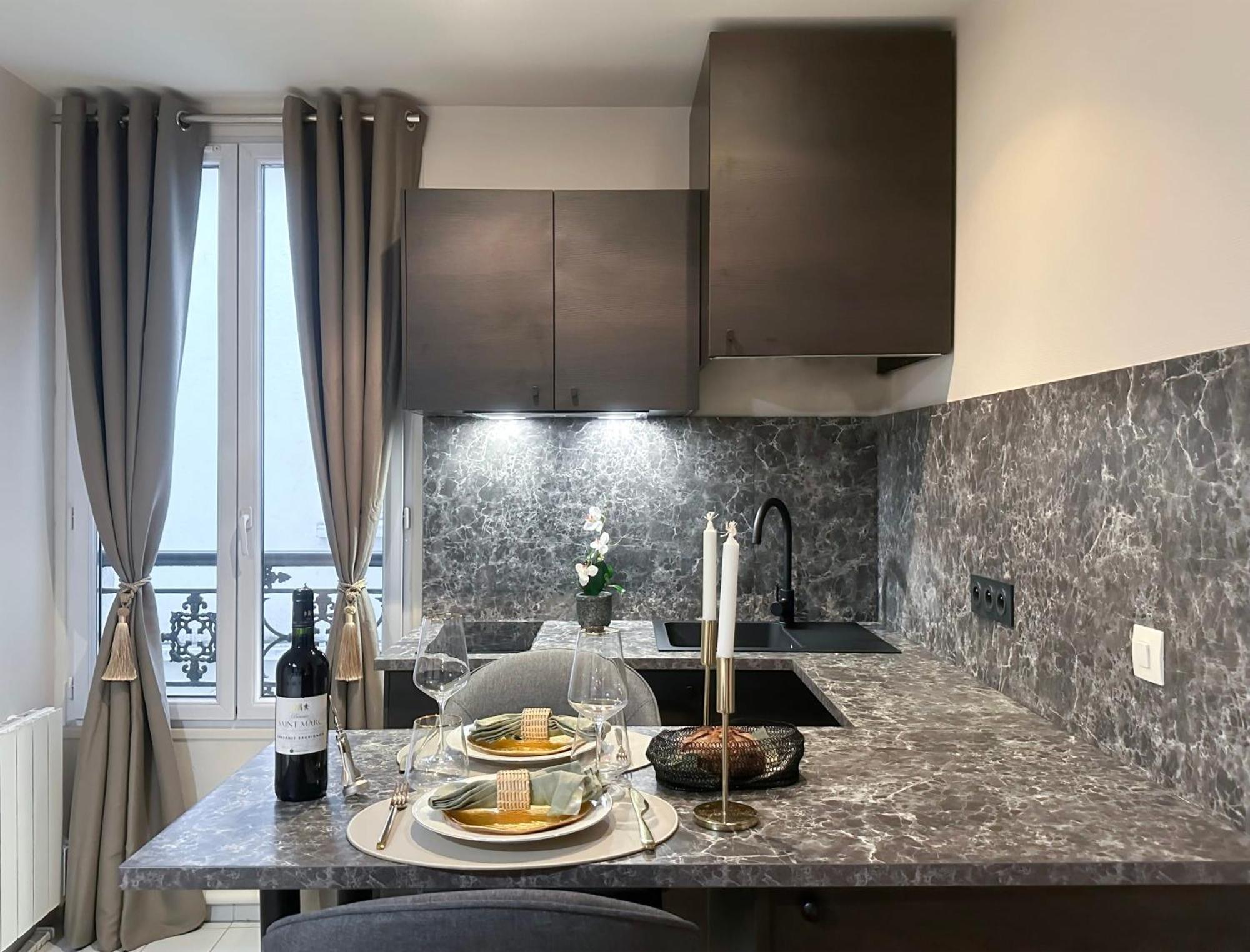 Peaceful Studio In Париж Экстерьер фото