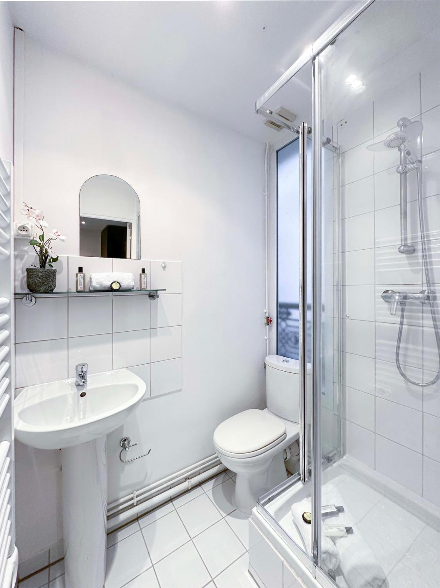 Peaceful Studio In Париж Экстерьер фото