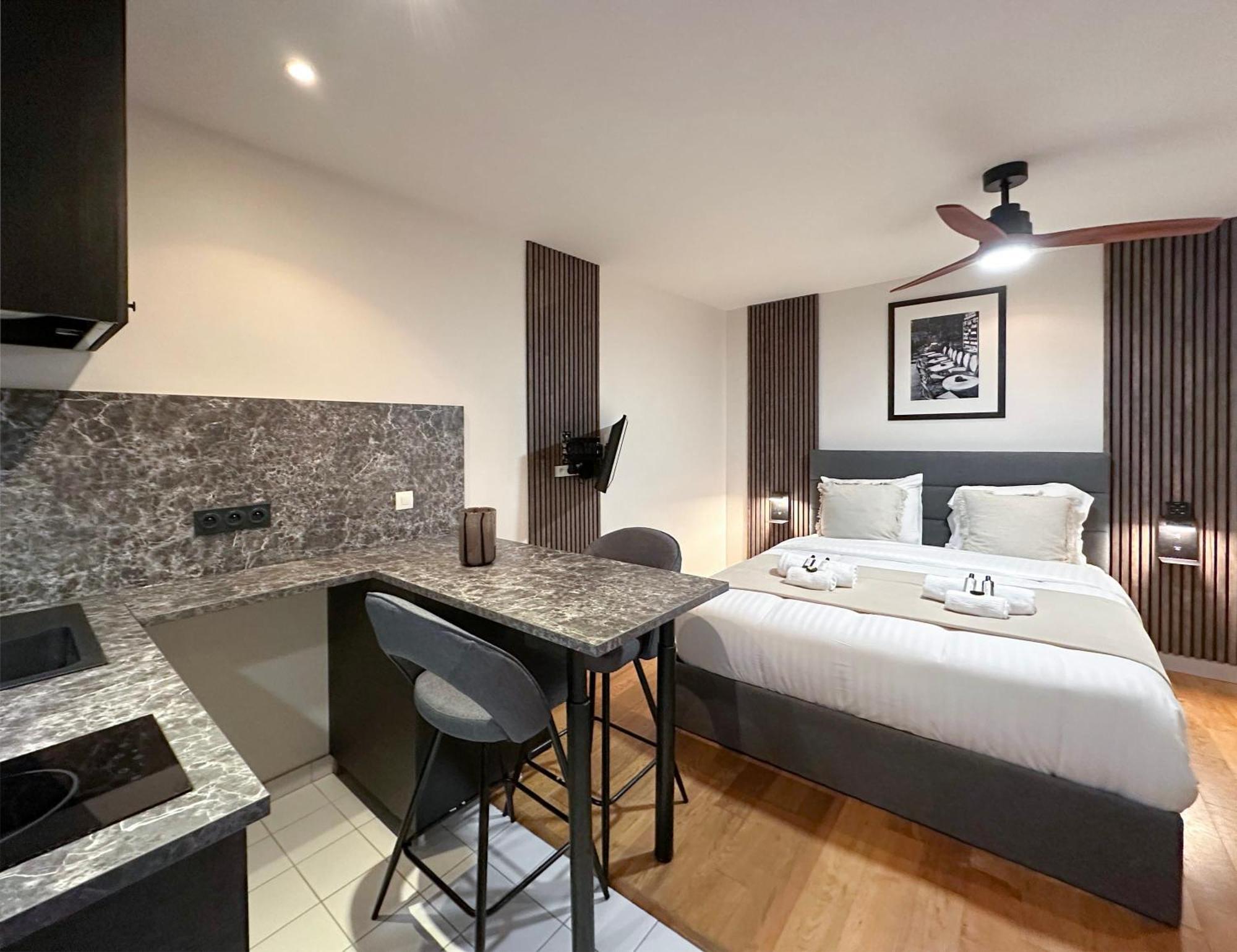 Peaceful Studio In Париж Экстерьер фото
